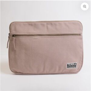 Terra Thread Laptop Sleeve – 15"